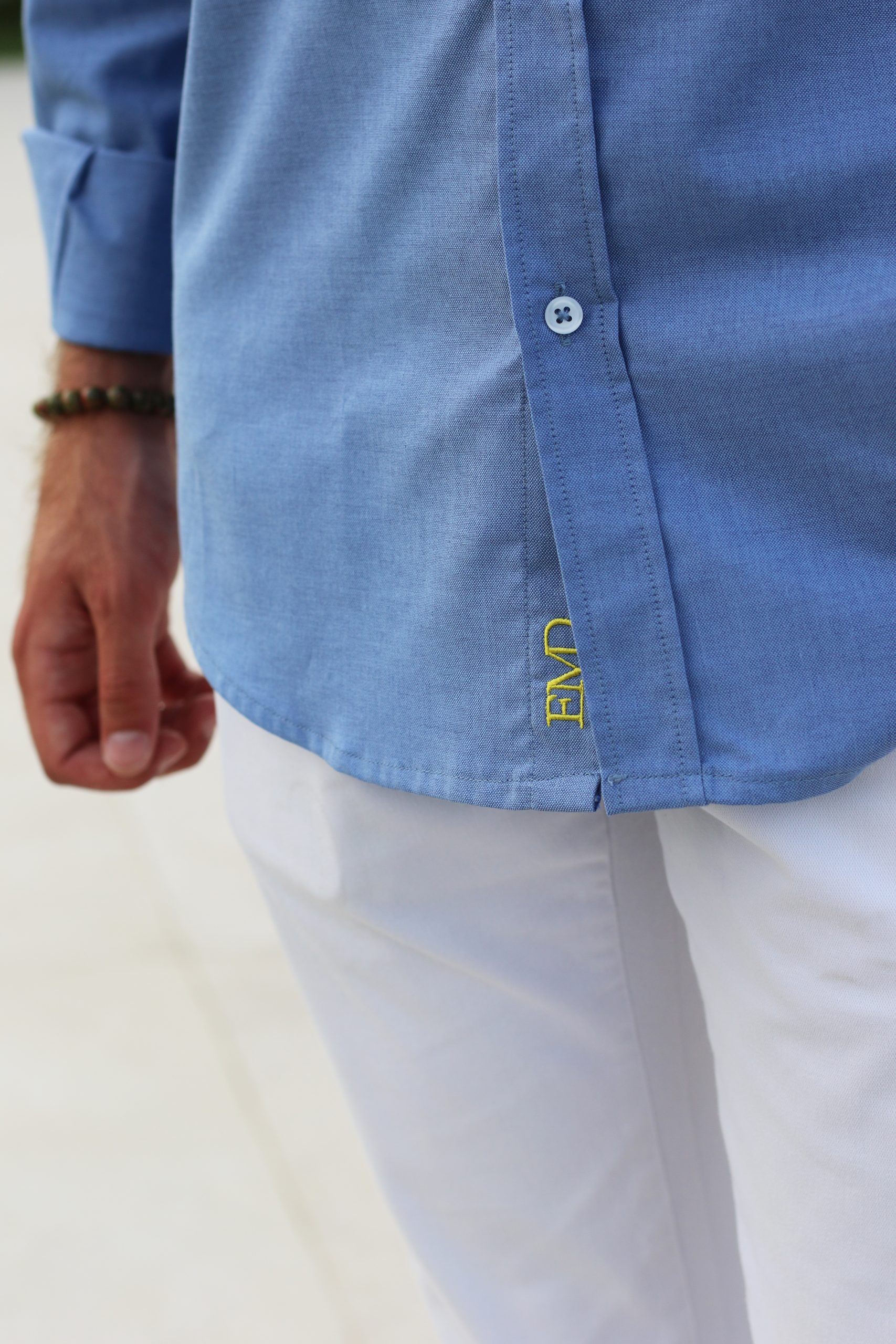 CAMISA BÁSICA AZUL TRIÁNGULO - Imagen 3