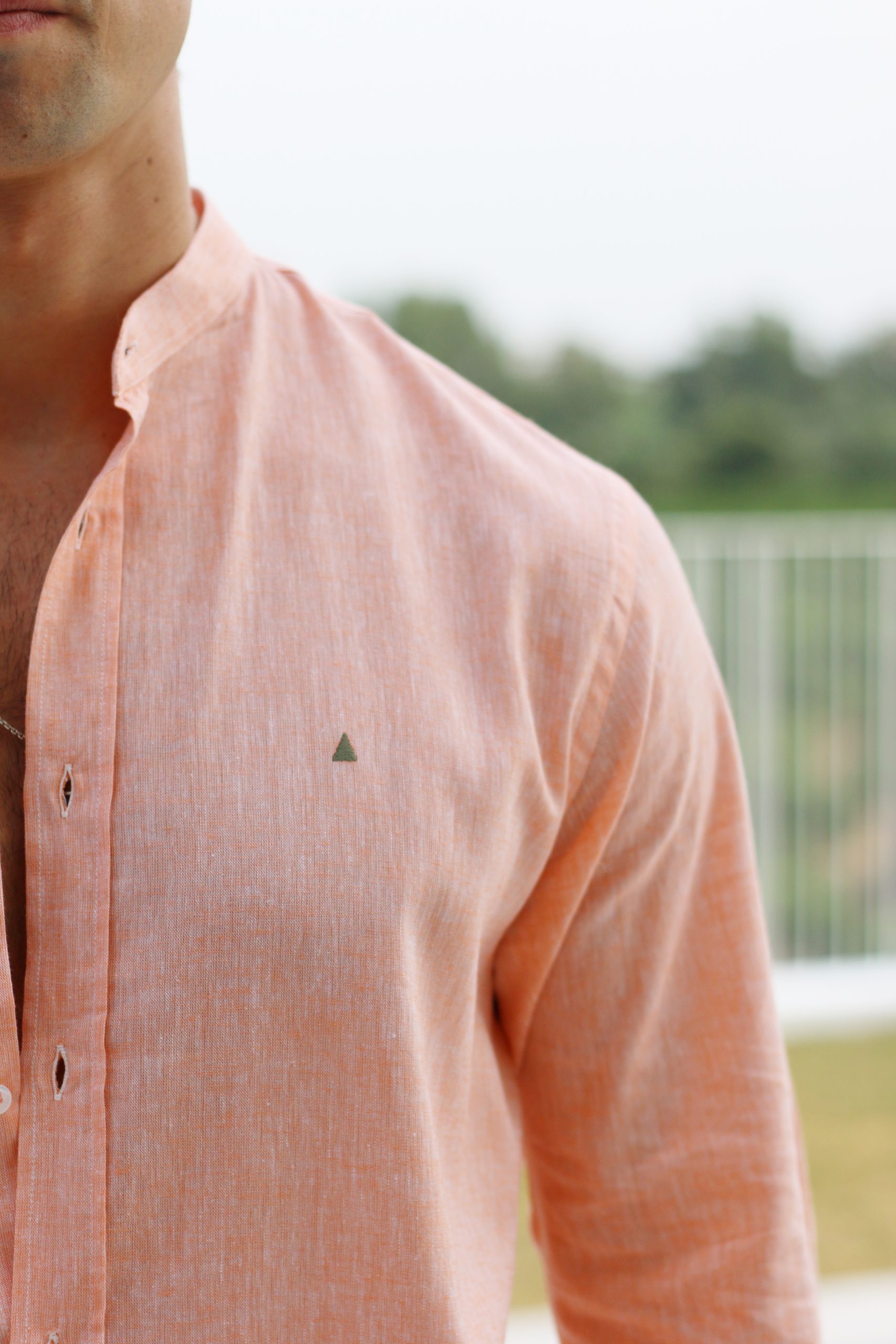 CAMISA LINO NARANJA TRIÁNGULO - Imagen 2