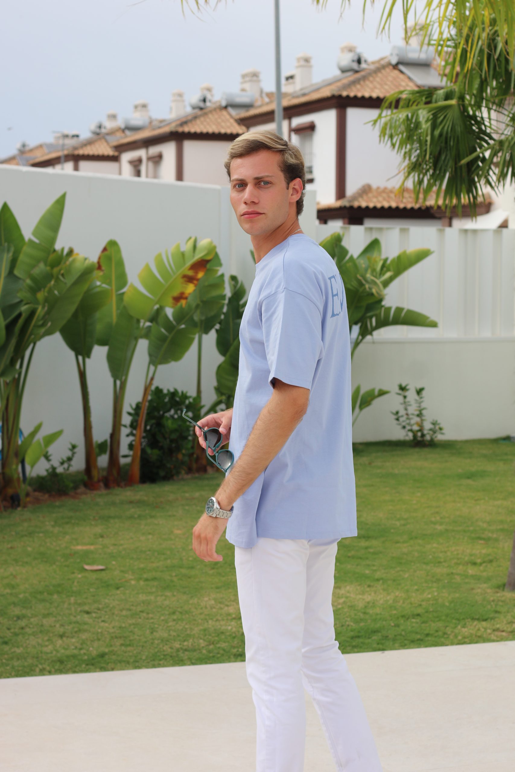 CAMISETA OVERSIZE CELESTE EMD - Imagen 2