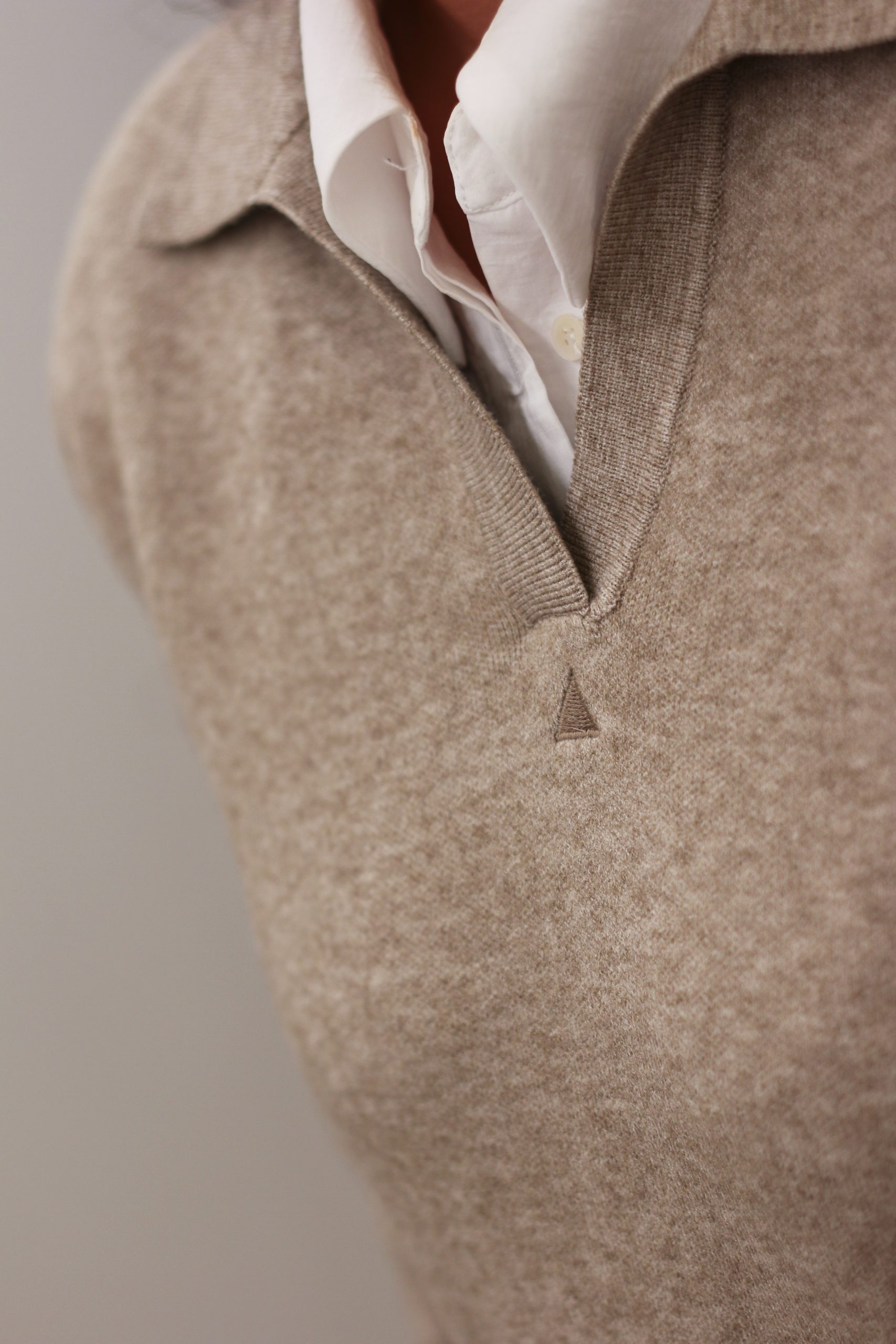 JERSEY POLO PUNTO CAMEL - Imagen 3
